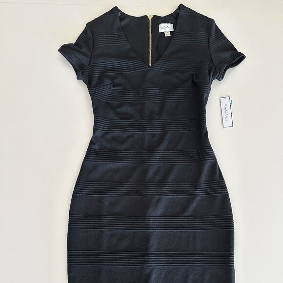Premier Amour Dresses & Skirts - New With Tags Premier Amour Black Dress Zipper V Neck Size 4 Small